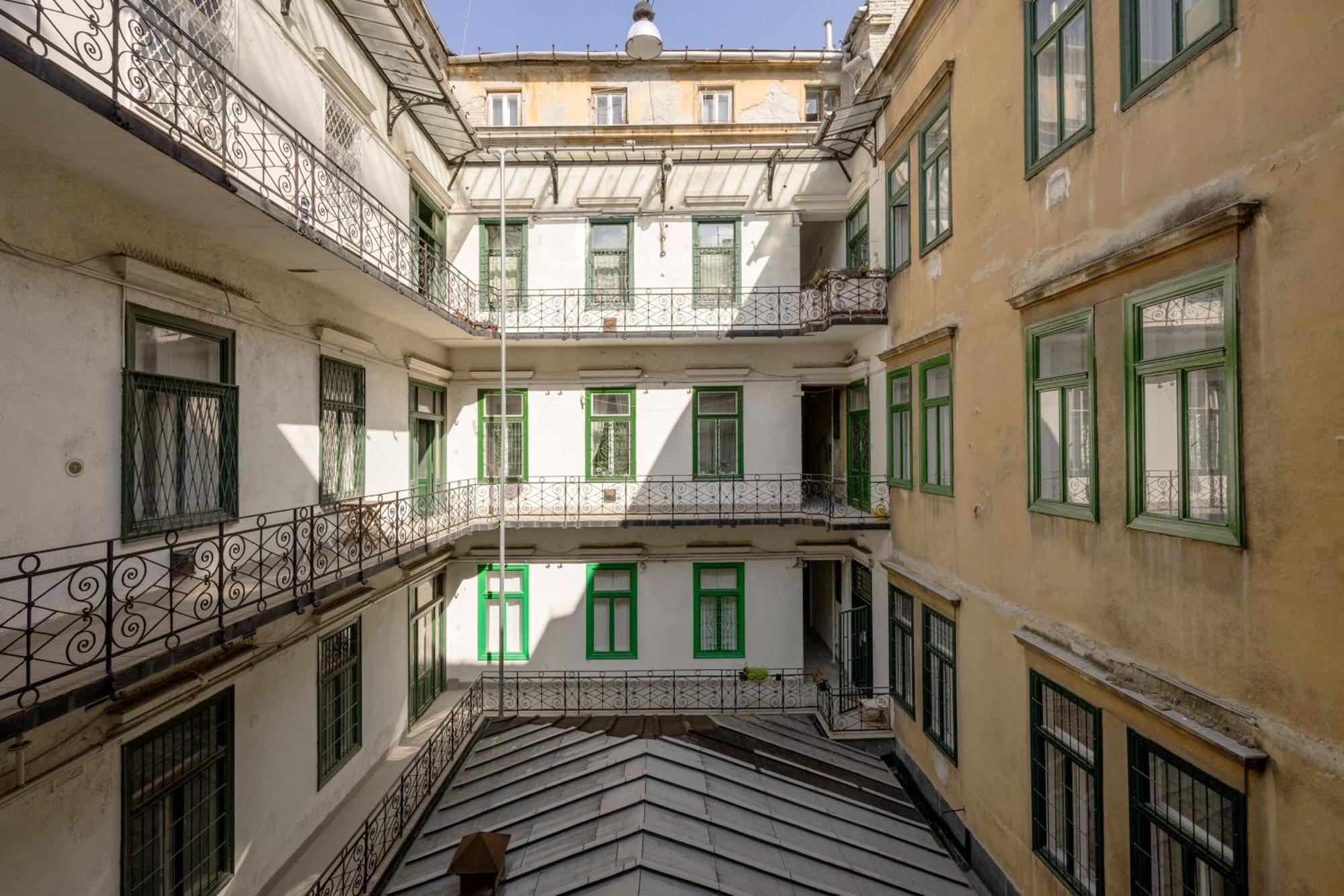 Wellness Retreat With Sauna & Jacuzzi - 1 Min To Opera Budapest Extérieur photo